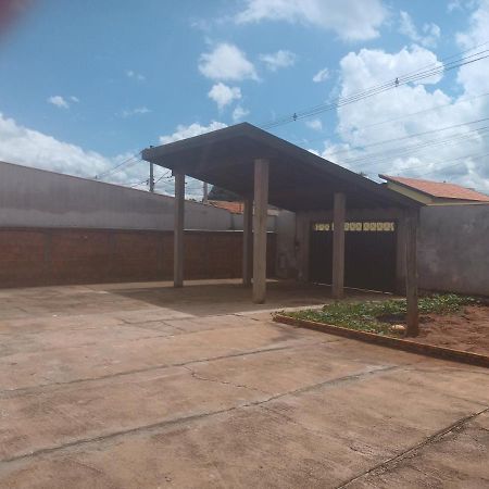 Casa Em Brotas, Wifi, Espaco Todo E Pet Friendly Exterior photo